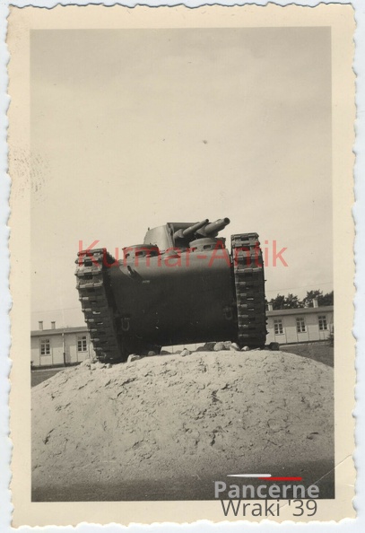 [Z.Pz.Lehr.Abt.001] C130 Foto Wehrmacht Panzer Lehr Abtl. Wünsdorf Kaserne Denkmal Neubau Traktor