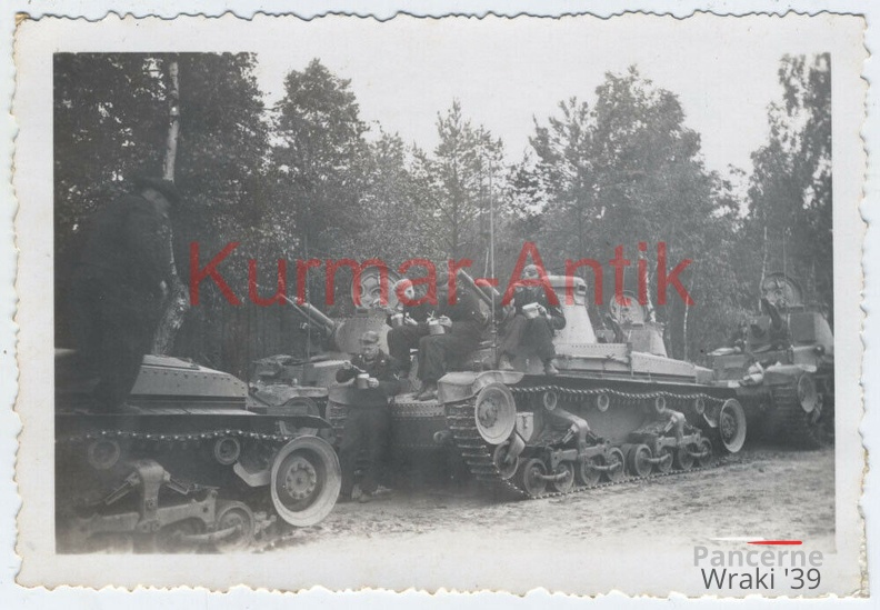 [Z.Pz.Lehr.Abt.001] C140 Foto Wehrmacht Panzer Lehr Abtl. Wünsdorf Erpobung Beute Skoda Nummer Emble.jpg