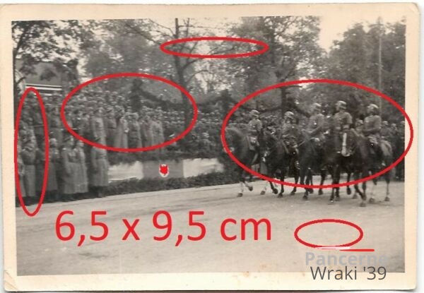 [Z.X0004] #24 Polen Warschau Sieg Parade Fuhrer Wehrmacht Soldaten Kavallerie Reiter 1939.jpg