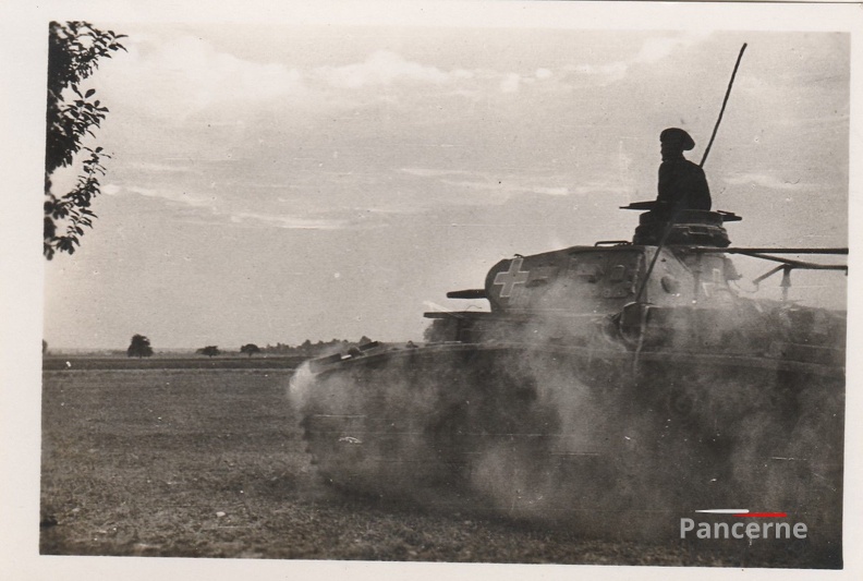 [Z.Pz.Div.04.001] 0045 Polenfeldzug, deutscher Panzerangriff, Panzer aw.jpg