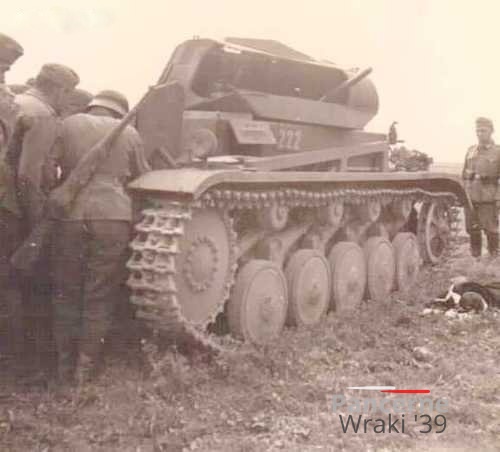 [Pz2][#300]{104}{a} Pz.Kpfw II Ausf.C, Pz.Rgt.36, #222, Mokra