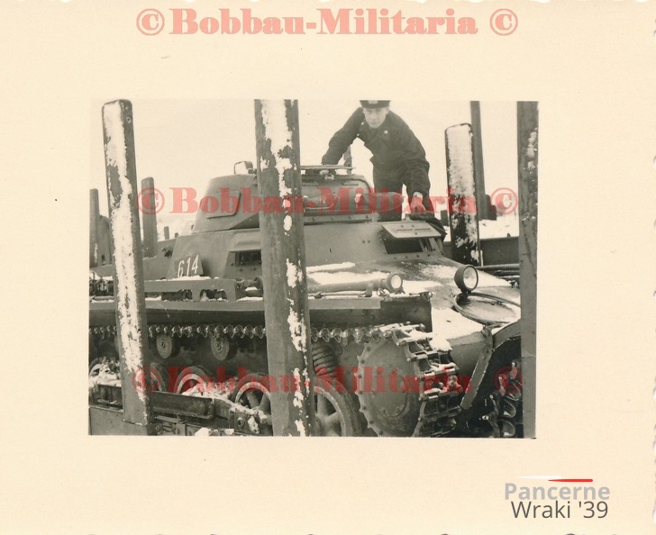 [Z.Pz.Rgt.07.001] L184 Panzerkampfwagen I Nummer 614 verladen Eisenbahn-Transport Panzer wrapper aw.jpg