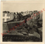 Pz.II [#131] Pz.Kpfw II Ausf.C, Pz.Rgt.7, #xxx, dziura nad prawym wizjerem