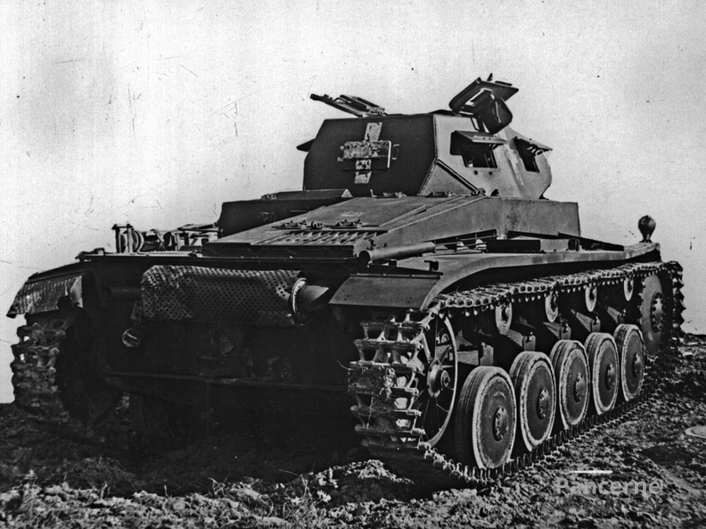 [Pz2][#600]{002}{a} Pz.Kpfw II Ausf.C, #xxx, Kubinka.jpg