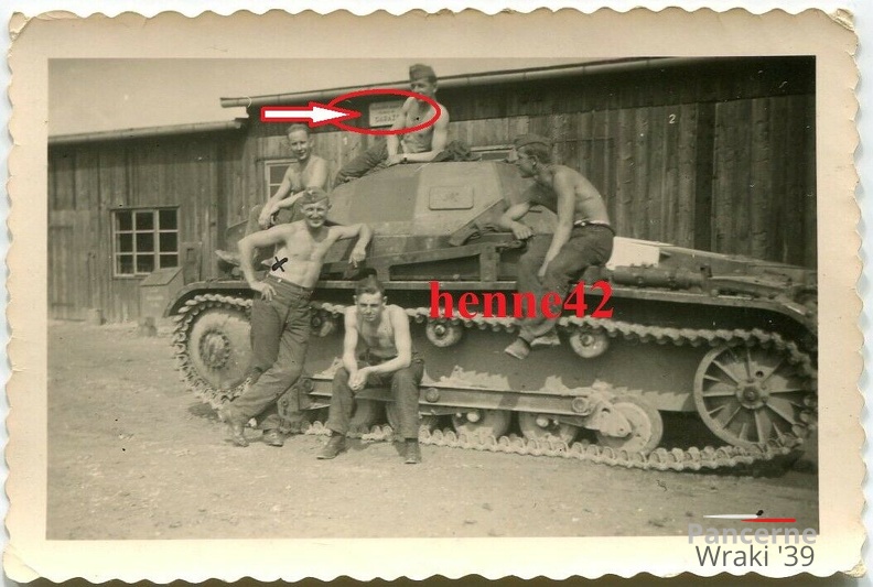 [Z.Pz.Rgt.03.001] Wehrmacht #08 Panzer Regt. 3 Wien-Mödling Panzer 1 in Engersdorf 2.WK #8 aw.jpg