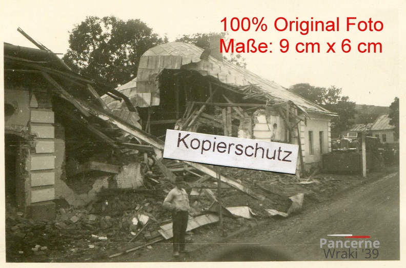 [Z.Pz.Rgt.31.002] 193909xx Panzer Rgt. 31 , Zerstörung in Chyrow aw.jpg
