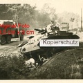 [Z.Pz.Rgt.31.002] 19390902 Panzer Rgt. 31 , zerstörter Panzer des Olt. Eckert bei Dolna-Jastrzebic aw.jpg