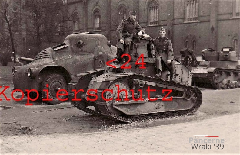[7TP][#351]{201}{a} OZ BrPanc 3, Łapajówka ( trasa Radymno-Krakowiec ) - Heeresgeschichtliches Museum, Wiedeń.jpg