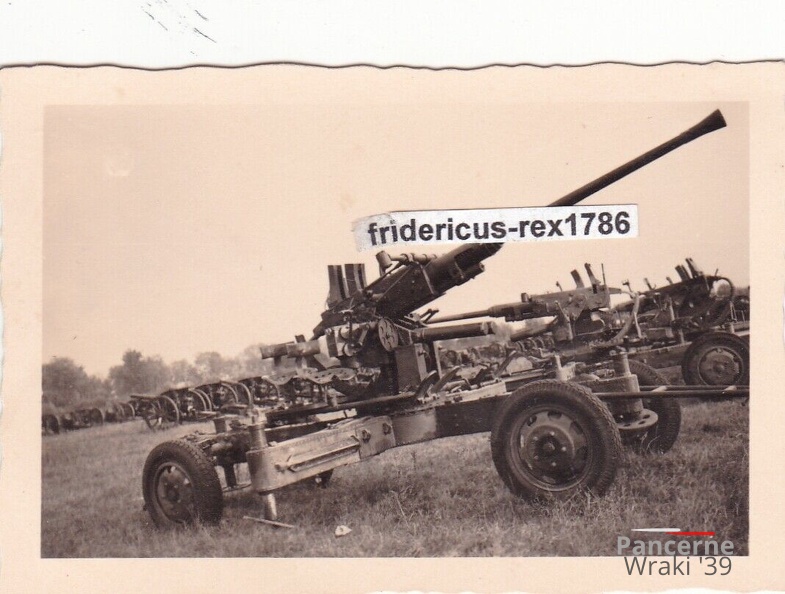 [Z.Pi.Btl.37.002] 026 Foto Polenfeldzug Blitzkrieg 1939 polnisches Flak Geschütz Kriegsgerät aw.jpg