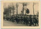 [Z.Art.Rgt.53.001] #088 Foto Kolonne belgische Gefangene b. KORTRIJK Courtrai Belgien 1940