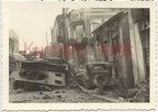 [Z.Inf.Rgt.59.002] A808 Foto Wehrmacht Infanterie Reg. 59 Polen Belchatów PKW Opel Panzer Ruine