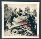 TKS [#261] 63 kompania czołgów rozpoznawczych, Grudusk ( przy płocie z siatki, na kupie kamieni )