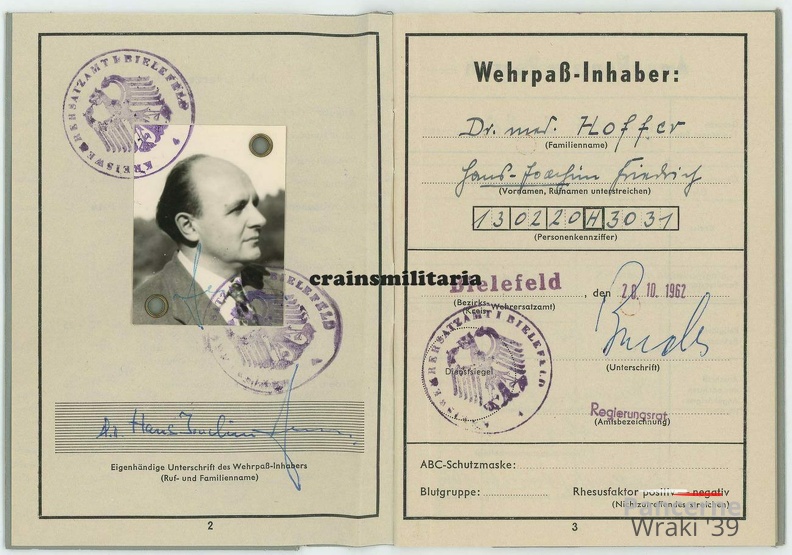 [Z.Aufkl.Abt.(mot).08.001] #002 Wehrpass Arzt Berlin Bielefeld
