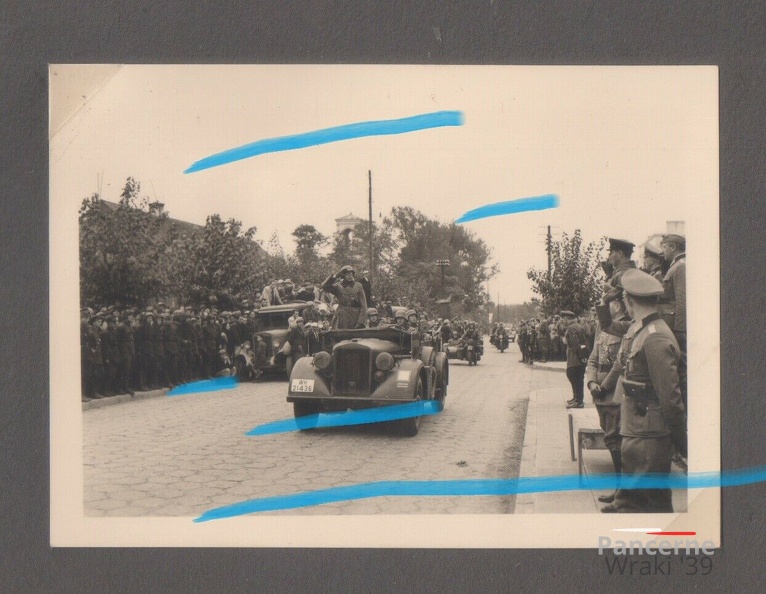[Z.Art.Rgt.XX.001] Orig foto A.R WH General GUDERIAN Zeremonie Russland BREST Litovsk Polen 1939.jpg