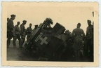 [Z.X0026] Orig. Foto Polizei mit zerstörte SdKfz 222 Panzerspähwagen Panzer in Polen 1939