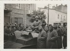 [Z.X0027] Foto 2 WK Krakau Soldaten Panzer Fahrzeug Stahlhelm Polen Feldzug 1939!40 aw