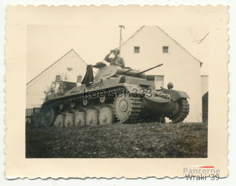 [Z.Pz.Rgt.04.001] #011 Foto Panzermann im Panzer II Pz. Reg. 4 Groß Rammerschlag Tschechien Sudetenland aw.jpg