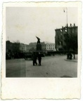 [Z.Inf.Div.19.001] #070 Orig. Foto Strassenszene b. Denkmal in zerstörtes WARSCHAU Polen 1939