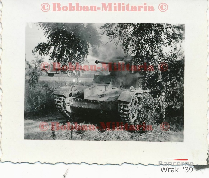 [Z.Inf.Rgt.(mot).33.002] H673 Polen Radomsko polnischer 7TP Beute-Panzer 1939 Infanterie-Reg.33 polish aw.jpg