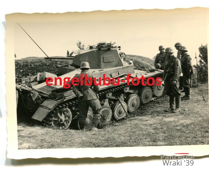 [Z.X0031]  FOTO - POLEN 1939 - PANZER - Einmarsch - Seltene Ausführung Panzer II mit Ro4 aw.jpg