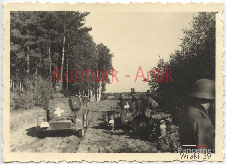 [Z.Aufkl.Abt.17.001] C934 Foto Wehrmacht Polen Panzer Aufkl. Abtl.17 Spähwagen KFZ13 Motorrad Front