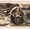 [Z.Pi.Btl.37.001] #14 orig. Foto WH Pi-Btl.37 an zerstörten polnischen Funkwagen Radom Polen 1939