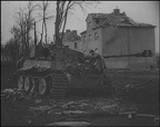 Sd.Kfz.181 Pz.Kpfw VI Ausf.E, Poznań, ul.Za Cytadelą (001){a}