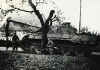 Sd.Kfz.171 Pz.Bef.Wg. V Ausf.A, żołnierz 10 Pułk Piechoty, Czechosłowacja V.1945 (001){a}