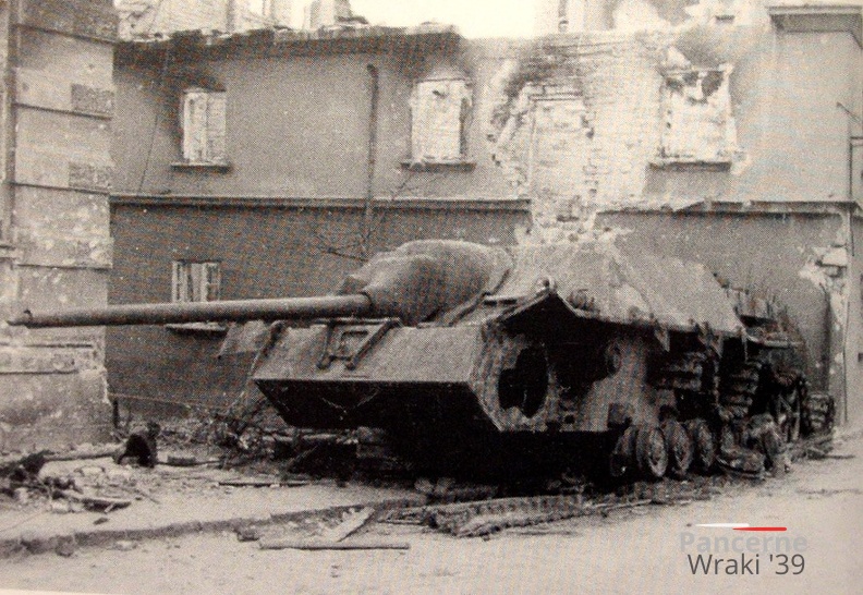 Sd.Kfz.162, Jagdpanzer IV L!70, Panzer-Brigade 103, Lubań, ulica Lwówecka (001){c} foto. P.Schmidt.jpg