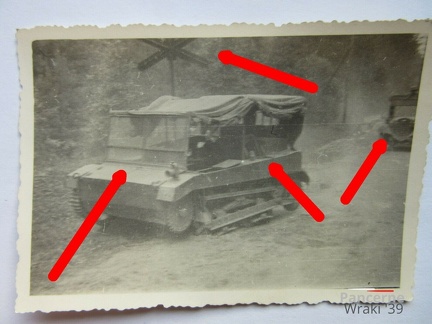 [Z.Inf.Rgt.11.002] #36 Foto Inf.Rgt.11 Polen Feldzug Beute Panzer Tankette Munitionsschlepper C2P