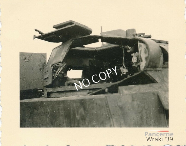 [Z.Pz.Rgt.08.007] #030 Foto WK2 deutscher Panzer - Polen 18. Tage Krieg D1.1.1.jpg