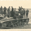 [Pz.Bef.Wg.III Ausf.D], Pz.Rgt.x, #xxx (001){a} Panzer III Befehlswagen vor Siemiatycze Polen 1939