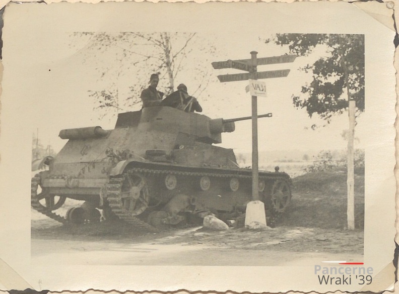 [Z.Pz.Abw.Abt.41.002] #181 Erbeuteter polnischer Panzer vor Nadarzyn