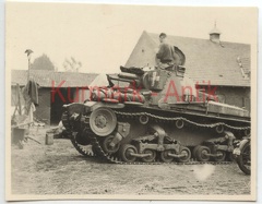 [Z.s.Art.Abt.(mot.).641.001] D853 Foto Wehrmacht Artillerie Abt.641 Polen Lodz - Skurów Panzer Beute Skoda.jpg