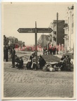 [Z.s.Art.Abt.(mot.).641.001] D869 Foto Wehrmacht Artillerie Abt.641 Polen Warschau Schild Emblem Frau girls