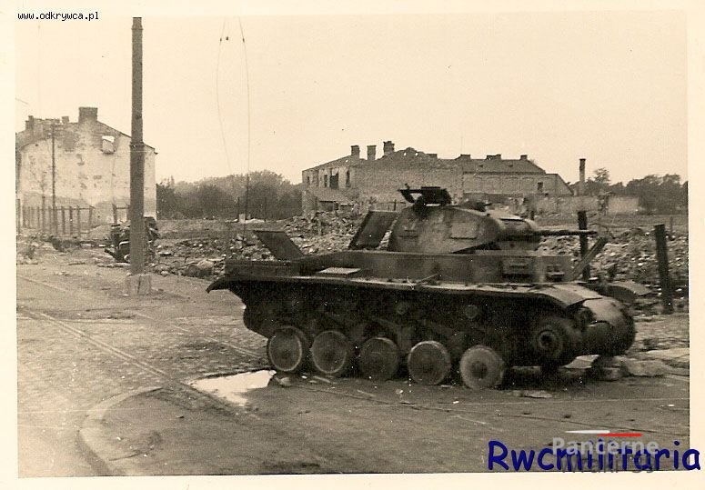 [Pz2][#320]{022}{a} Pz.Kpfw II Ausf.C, Pz.Rgt.36, #511,  Warszawa, ul.Wolska ( między Redutową a Gizów )