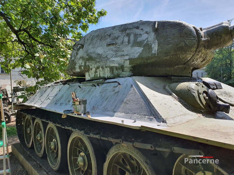 T-34-85 (f.[112][183],sn.502902) Dukla, Muzeum Historyczne, 2020r. (010){a}.jpg