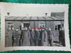 [Z.Pz.Div.02.003] foto 1939 Polenfeldzug Deutsche Soldaten vor Barackenquartier