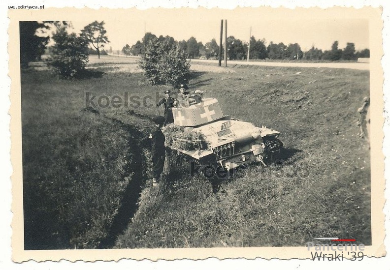 [Z.Pz.Abt.67.001] #016 Foto Lodz Polen 1939 Pz.Kpfw.38(t) Polenfeldzug Balkenkreuz Kennung Panzermänner.jpg