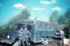 [Z.Art.Rgt.50.001] Color Farb Dia 20.9.39 Polenfeldzug LKW Munitionskolonne Getarnt in Ostrówek