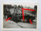 [Z.Inf.Rgt.012.001] Foto Polen Warschau Panzer II Wrack Treffer Kennung Name Gneisenau aw