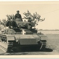 [Pz.Kpfw.IV Ausf.B] Pz.Rgt.11, #3xx (001){a} Panzermänner der Wehrmacht im Panzer IV auf dem Marsch in Polen 1939