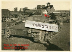 [Pz.Kpfw.III Ausf.D], Pz.Rgt.2, #141 (001){a} Polen , Panzer Rgt. 2 , Panzer mit Nummer auf Turm bei Klobutzko Kłobuck aw.jpg