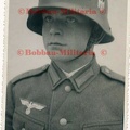 [Z.Art.Rgt.07.002] D196 Foto Portrait Straubing Artillerie-Regiment 7 Stahlhelm M18 DD decal Wappen