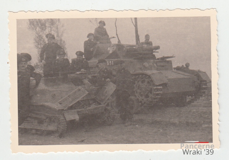 [Z.Pz.Rgt.11.007] #c02 Panzermänner mit Kampfpanzer &amp; Renault UE Chenillette – Foto 2.WK