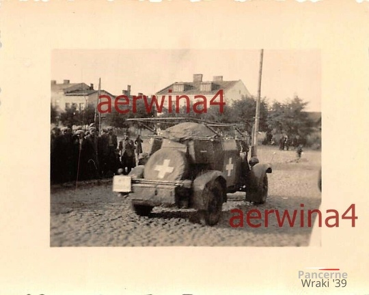 [Kfz.14](001){a} Deutscher Panzerwagen Kfz.14 Funk - Kraftwagen bei Lublin Polen