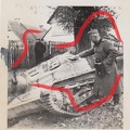 [Z.X0094] #117 Foto WH Soldat Polen 1939 bei Opoczno Beute Panzer Tank Tankette Zivilist aw