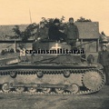[Pz.Kpfw.II Ausf.b] Pz.Rgt.8, #II03 (001){a} Panzer II Tank der 10.PD m. Panzermänner Kennung in Polen 1939