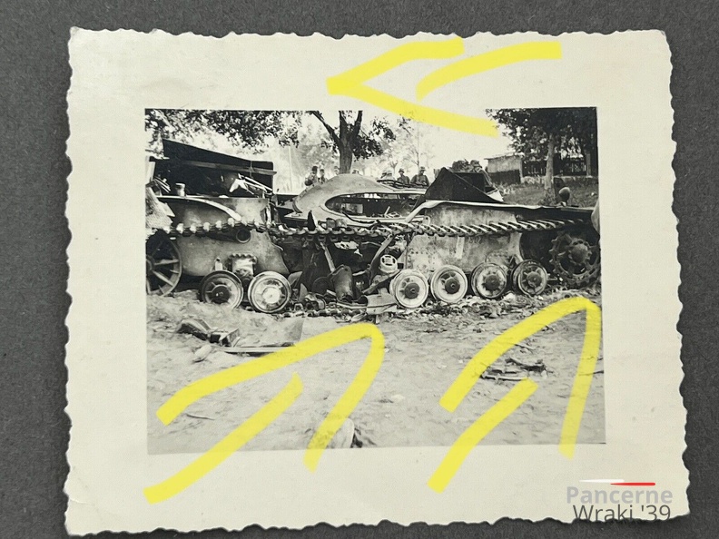 [Pz4][#002]{122}{b} Pz.Kpfw IV Ausf.A, Pz.Rgt.6, #xxx, Polskie Łąki aw.jpg