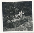 [Z.Aufkl.Gr.010.001] Foto Soldaten Grab Feldwebel Emil Schimankowitz gefallen in Polen am 17.9.1939.png